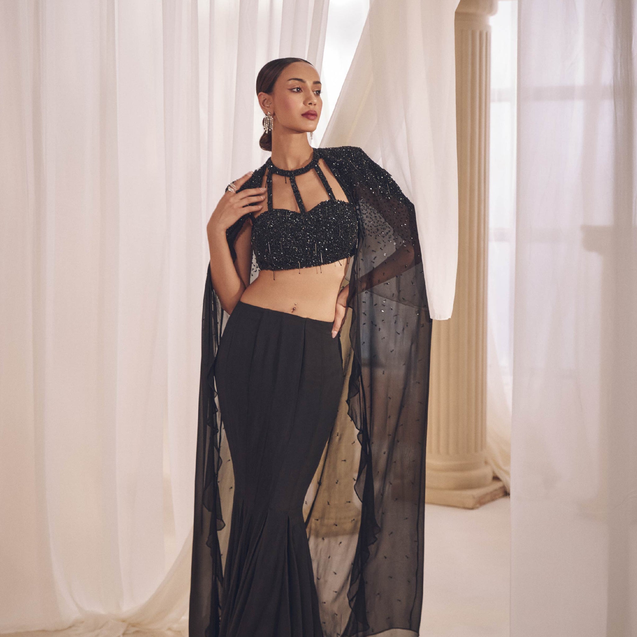 MIDNIGHT QUEEN CAPE SET